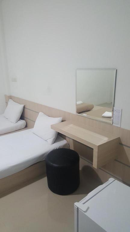 Cheaper Room Surat Thani Extérieur photo